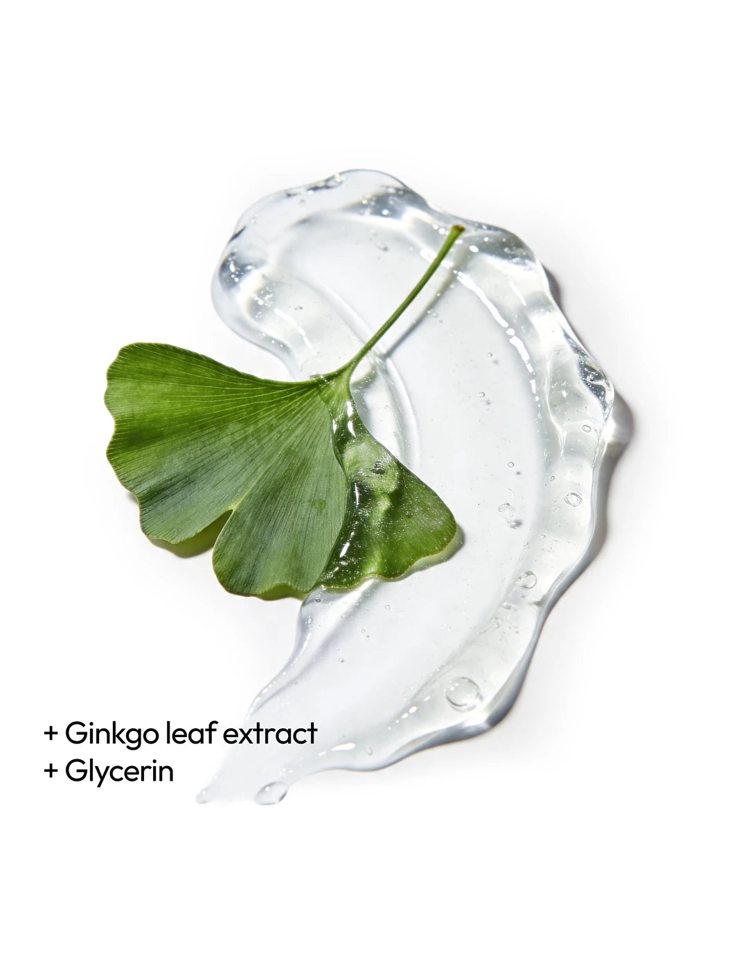 Top view of ginkgo leaf extract and glycerin in a fresh gel texture, illustrating hydrating and skin-refining ingredients used in Yelf Spot Off Vitamin B3 Gel